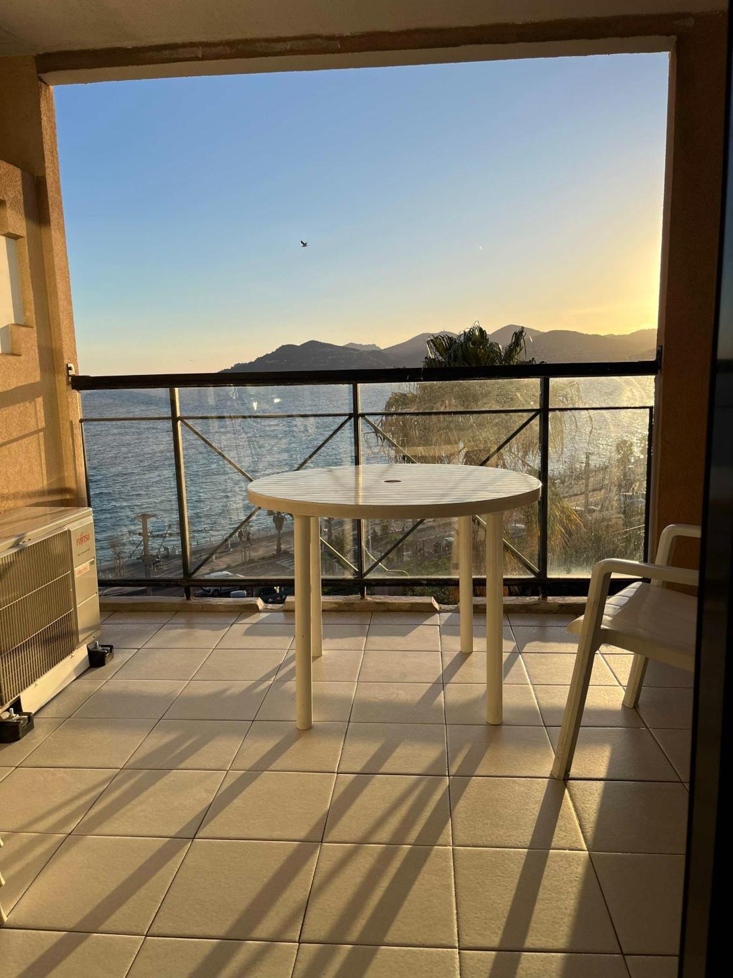 Cannes Apartment With Sea View, Aircondition And Parking ภายนอก รูปภาพ